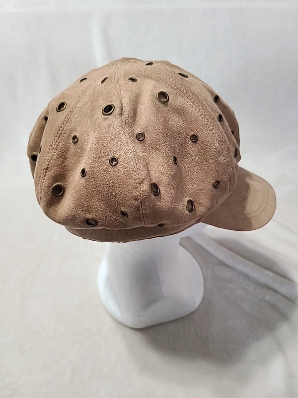 womens newsboy hat with  gromet Embellishment 5