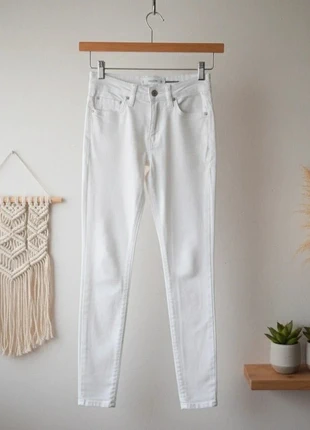 Jean Isa Mango, marque: Mango, état: Très bon état, taille: XXS / 32 / 4, 4,50 €, 5,43 € Protection acheteurs incluse