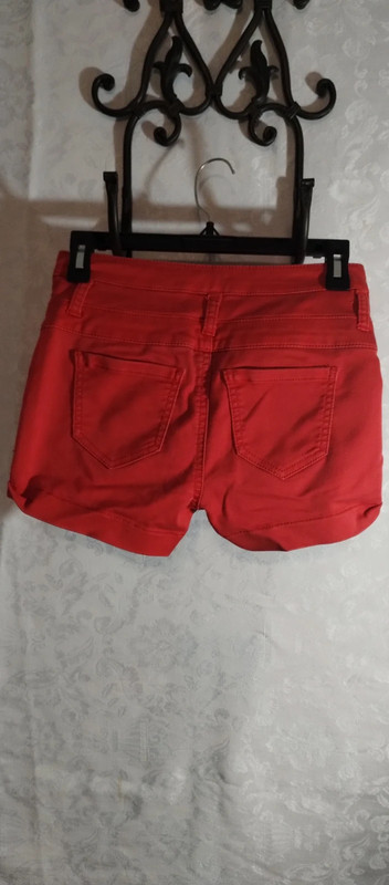 Women's red shorts 3