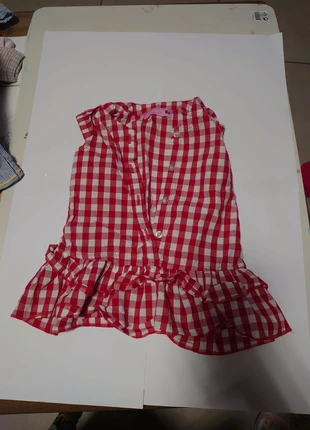 Tunique a carreaux rouge, marque: Little Girl, état: Bon état, taille: 6-9 mois / 68 cm, 1,00 €, 1,75 € Protection acheteurs incluse