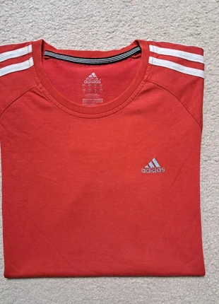 Tshirt Adidas Rouge Sport S, marque: adidas, état: Très bon état, taille: S, 15,00 €, 16,45 € Protection acheteurs (Pro) incluse