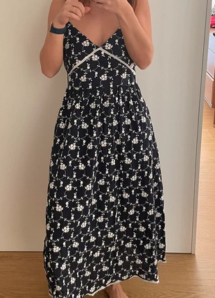 Vestido zara maxi azul marinho com bordado tamanho S, marca: Zara, estado: Muy bueno, tamaño: S / 36 / 8, 12,00 €, 13,30 € Protección al comprador incluida