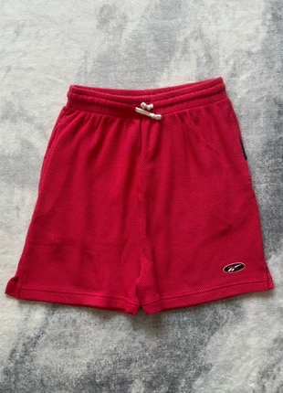 Short vintage Reebok femme M (FR 38) rouge logo brodé, marke: Reebok, zustand: Sehr gut, größe: M / 38 / 10, 24,99 €, 26,94 € beinhaltet Vinted-Käuferschutz Pro