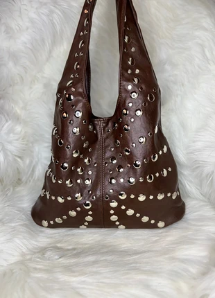 👜 Sac similicuir Marron à Clous Argentés – Style Rock Chic & Tendance 2000, marca: Vintage Dressing, estado: Muy bueno, 29,99 €, 32,19 € Protección al comprador Pro incluida
