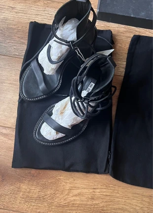 Ann demeulemeester sandal heels, merk: Ann Demeulemeester, staat: Heel goed, maat: 37, € 265,00, € 278,95 inclusief Kopersbescherming