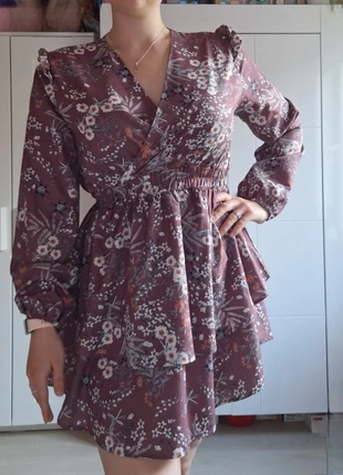 Bloemenjurk bordeauxrood maat L – luchtige lange mouwen, marque: merkloos, état: Très bon état, taille: L / 40 / 12, 4,90 €, 5,85 € Protection acheteurs incluse