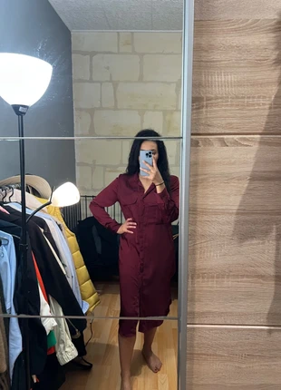 Chemise-robe rouge bordeaux femme – Taille 38 – À porter en robe ou surchemise, brand: H&M, condizioni: Ottime, taglia: M / IT 42 / EU 38, €5.00, €5.95 include la Protezione acquisti