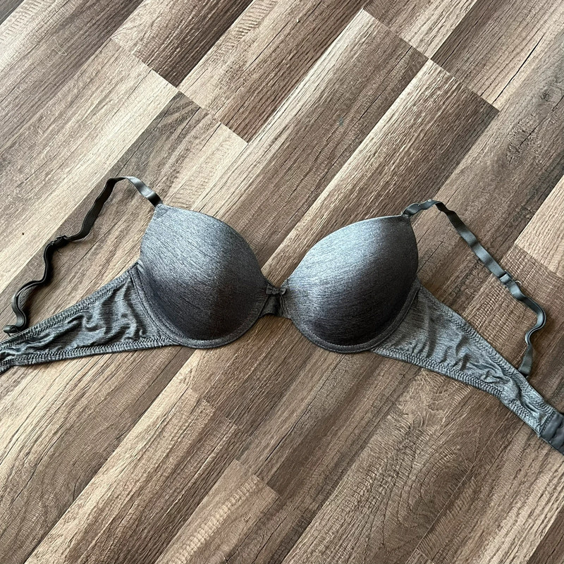 Secret Possessions NWOT grey t-shirt bra 34C 2