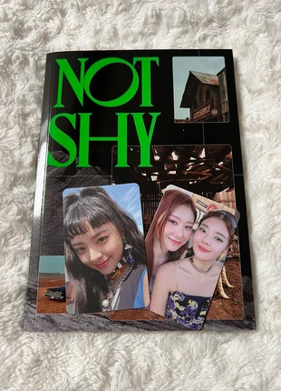 not shy itzy album , condition: Very good, €14.00, €15.40 includes Buyer Protection