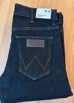 Jeans Wrangler nuevos hombre, marca: Wrangler, estado: Nuevo con etiquetas, tamaño: W28 | ES 38, 30,00 €, 32,20 € Protección al comprador incluida