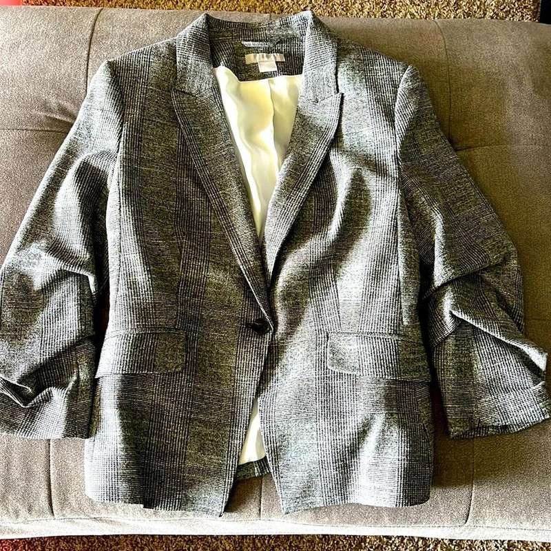 H&M Ruched Sleeve Blazer 1