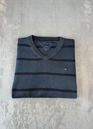 Pull Tommy Hilfiger col en V | Taille L | Marine logo brodé, merk: Tommy Hilfiger, staat: Heel goed, maat: L, € 14,90, € 16,35 inclusief Kopersbescherming