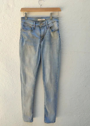 Levis 712, marca: Levi's, estado: Muy bueno, tamaño: XS / 34 / 6, 5,00 €, 5,95 € Protección al comprador incluida