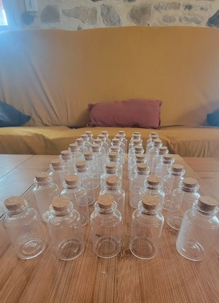 Lot de 40 fioles en verre, merk: Deco, staat: Nieuw zonder prijskaartje, € 21,00, € 22,75 inclusief Kopersbescherming