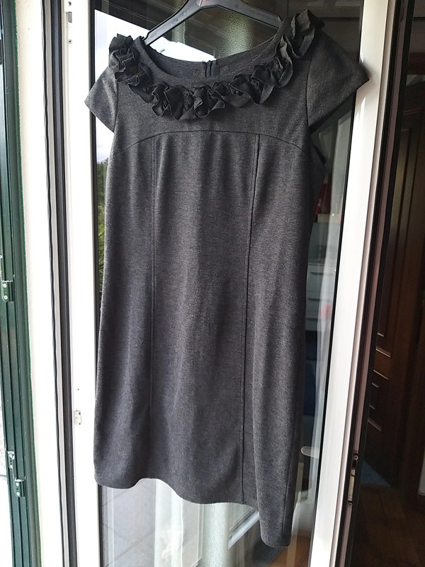 Vestido cinza escuro de malha tamanho S/M 1