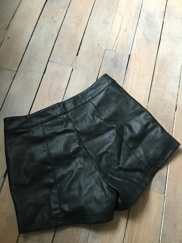 Short en cuir jennyfer hotsell