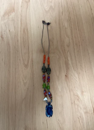 Ketting met schelpen en kralen, merk: Outfit, staat: Heel goed, € 1,00, € 1,75 inclusief Kopersbescherming