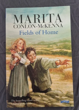 Marita Conlon-McKenna Fields of Home, staat: Heel goed, € 8,00, € 9,10 inclusief Kopersbescherming