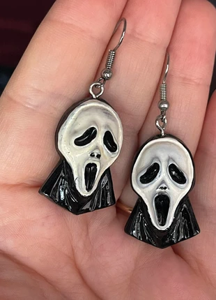 Orecchini Scream, marca: gothic, estado: Novo sem etiquetas, €4.50, €5.43 inclui Proteção do Comprador