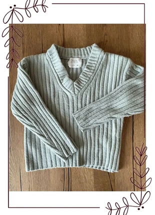 🌿 Pull  Vert pastel col V Zara  9/10 ans (140 cm), marque: Zara, état: Bon état, taille: 10 ans / 140 cm, 6,00 €, 7,00 € Protection acheteurs incluse
