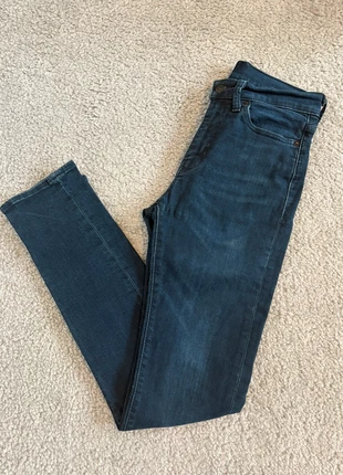 Jeans Levi’s 510 homme marine | W29, marque: Levi's, état: Très bon état, taille: W29 | FR 38, 24,99 €, 26,94 € Protection acheteurs incluse