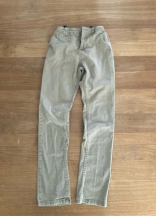 1 pantalon beige Okaidi Chinoslim 12 ans, marque: Okaïdi, état: Satisfaisant, taille: 12 ans / 152 cm, 4,00 €, 4,90 € Protection acheteurs incluse