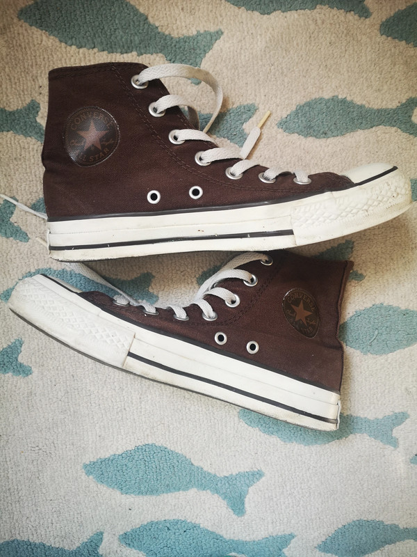 Converse Chuck Taylor All Star High Tops in brown Size 4 Vinted