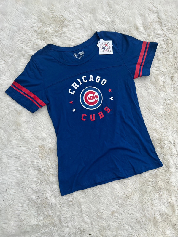 NICE BLUE CHICAGO CUBS SHIRT-SIZE MEDIUM