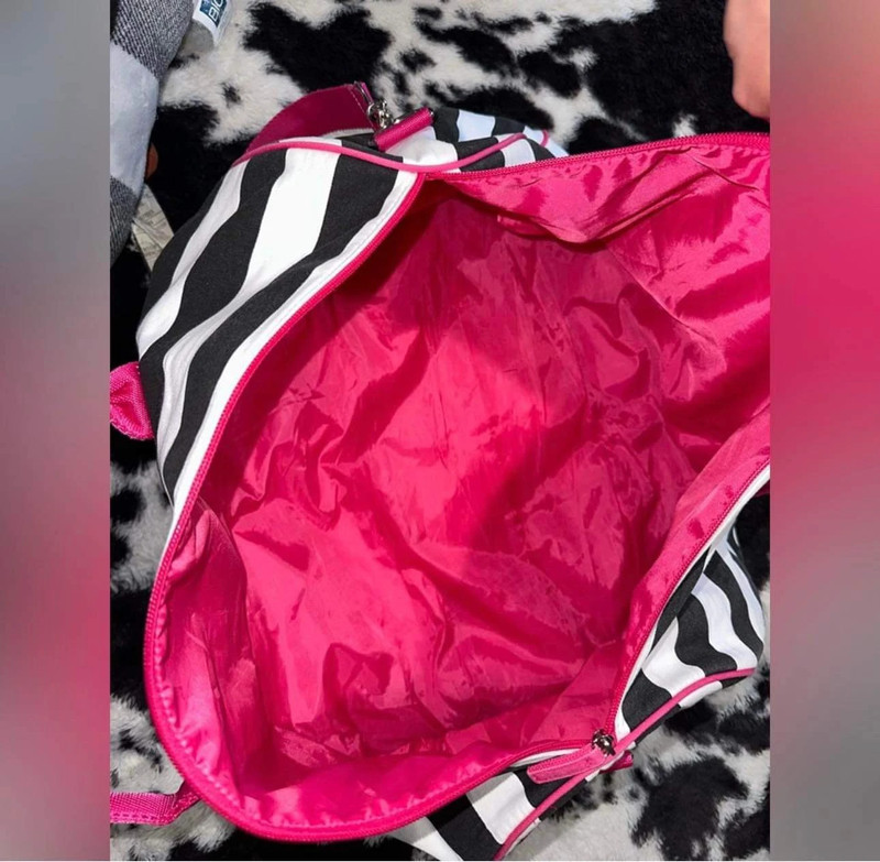 Victoria secret duffle bag 5