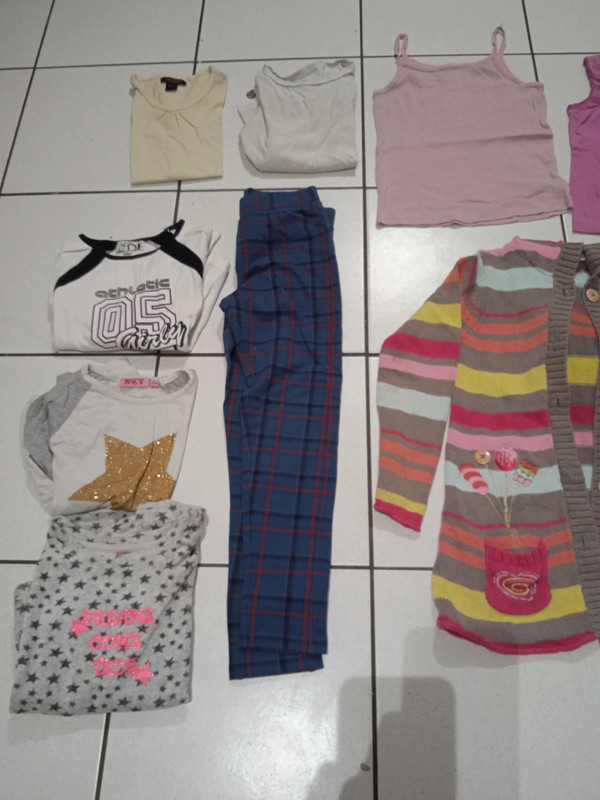 Lot vêtements fille 8 ans 1