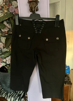 Gothic broek zwart the queen maat M, merk: The queen, staat: Goed, maat: M / 38 / 10, € 4,00, € 4,90 inclusief Kopersbescherming