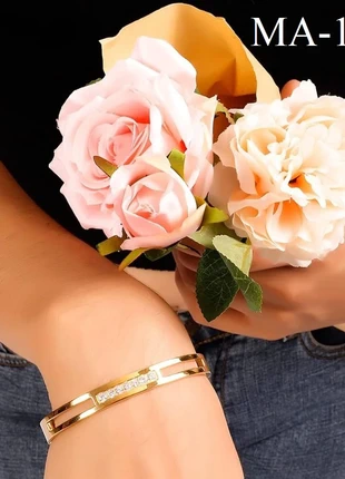 Goudkleurige RVS Armband met Zirkonia Steentjes – Elegant Dames Sieraad – Luxe Design, marca: merkloos, estado: Novo com etiquetas, €23.00, €24.85 inclui Proteção do Comprador Pro