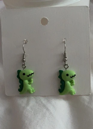 Groene dino oorbellen van Shein, marque: Shein, état: Très bon état, 4,99 €, 5,94 € Protection acheteurs incluse