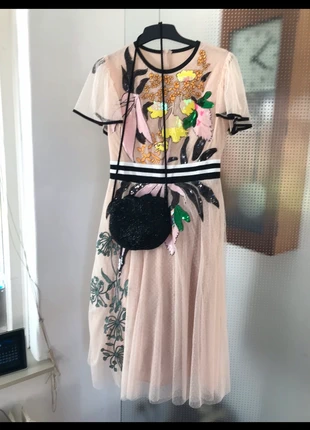 Beautiful dress new with pricetag XL, merk: Sarah Ashley, staat: Nieuw met prijskaartje, maat: XL / 42 / 14, € 50,00, € 53,20 inclusief Kopersbescherming