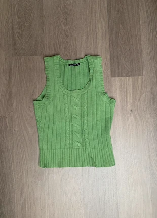 cottagecore green knit waistcoat/vest, merk: Atmosphere, staat: Heel goed, maat: M / 38 / 10, € 7,00, € 8,05 inclusief Kopersbescherming