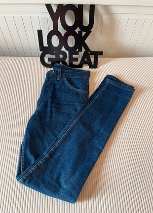 Pantalón vaquero skinny Levis talla 36, brand: Levi's, condizioni: Ottime, taglia: S / IT 40 / EU 36, €25.00, €26.95 include la Protezione acquisti