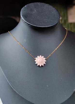 Collier court à chaîne fine et pendentif soleil rose à visage en céramique, état: Très bon état, 9,50 €, 10,68 € Protection acheteurs (Pro) incluse