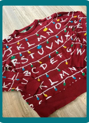 Pull stranger thing, marca: Stranger Things, estado: Muy bueno, tamaño: L, 22,00 €, 23,80 € Protección al comprador incluida