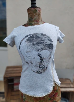 T-shirt tête de mort en strass, condizioni: Buone, taglia: S / IT 40 / EU 36, €1.00, €1.75 include la Protezione acquisti