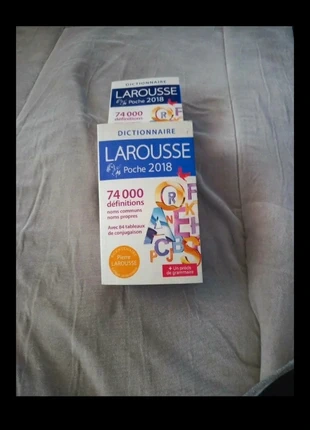 Deux dictionnaires neuf, merk: Larousse, staat: Nieuw zonder prijskaartje, € 5,00, € 5,95 inclusief Kopersbescherming