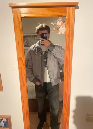 Zara Bomber, merk: Zara, staat: Heel goed, maat: L, € 10,00, € 11,20 inclusief Kopersbescherming