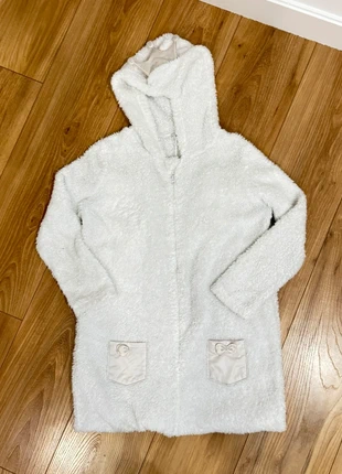 Combinaison pyjama hiver blanche fées/princesse 10/12 ans, marque: GiFi, état: Satisfaisant, taille: 10 ans / 140 cm, 5,00 €, 5,95 € Protection acheteurs incluse