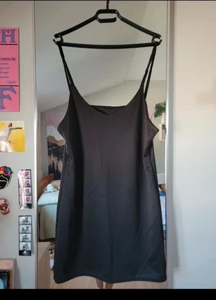 Robe noire à bretelles coréenne, marque: Sunflower, état: Neuf sans étiquette, taille: M / 38 / 10, 5,00 €, 5,95 € Protection acheteurs incluse