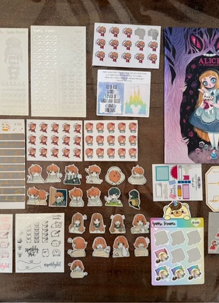 Set stickers + planner Alice, marque: happie scrappie, état: Neuf sans étiquette, 15,00 €, 16,45 € Protection acheteurs incluse