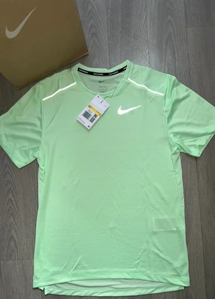 T-shirt Nike Running Miler Vert Vapor/ Menthe S, brand: Nike, condition: New with tags, size: S, €29.99, €32.19 includes Buyer Protection