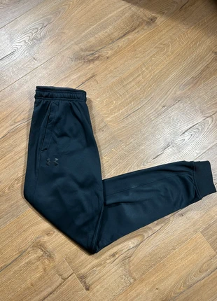 Jogging/Bas de survêtement Under Armour taille S homme, merk: Under Armour, staat: Heel goed, maat: S, € 15,00, € 16,45 inclusief Kopersbescherming