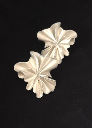 SV15 Orecchini Fiore Scultoreo in Stile Elegante, marke: DEPOCA CHIC, zustand: Sehr gut, 12,00 €, 13,30 € beinhaltet Vinted-Käuferschutz Pro