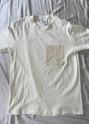 T-shirt Zara blanc & beige , marque: Zara, état: Très bon état, taille: M, 13,99 €, 15,39 € Protection acheteurs incluse