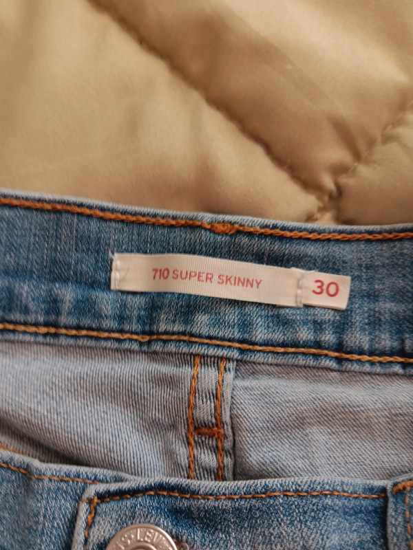 Levi's Women's Super skinny, Size 30 3