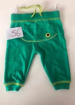 Groene legging zeeman , marque: Zeeman, état: Bon état, taille: Jusqu'à 1 mois / 50 cm, 1,00 €, 1,75 € Protection acheteurs incluse